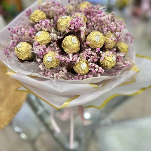 Sweet bouquet with Ferrero Roche