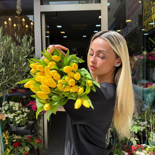 Bouquet of 30 tulips