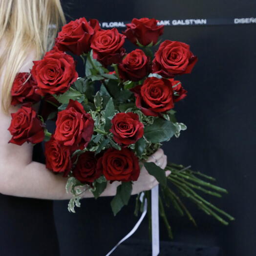Ramo de 21 Rosa Roja ARAIK GALSTYAN