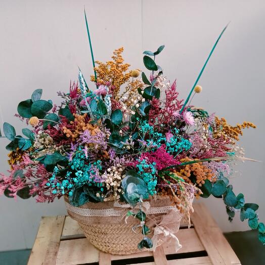 Medium dried flower sea basket