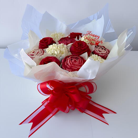 BouqCake Crimson Love