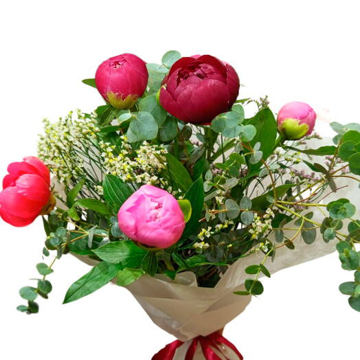 Ramo 5 peonias y verdes