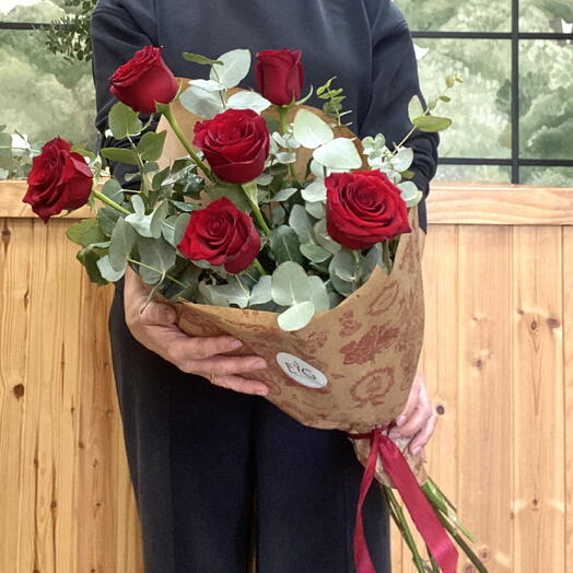Premium Bouquet of 6 Red Roses
