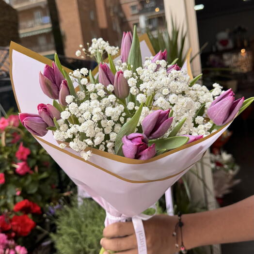 Bouquet of purple tulips