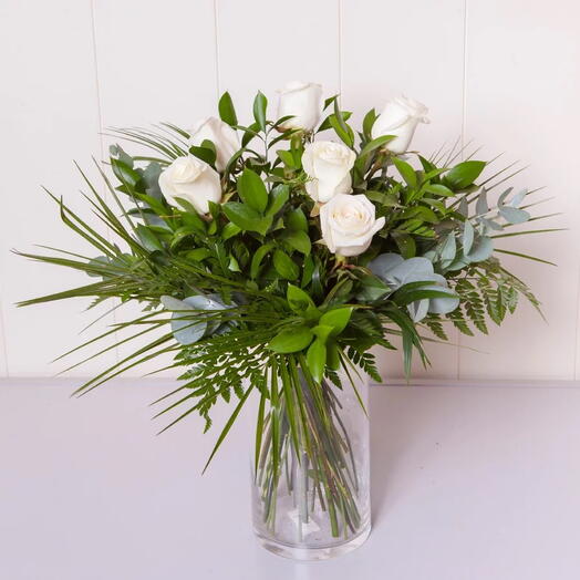 Ramo de 6 rosas blancas