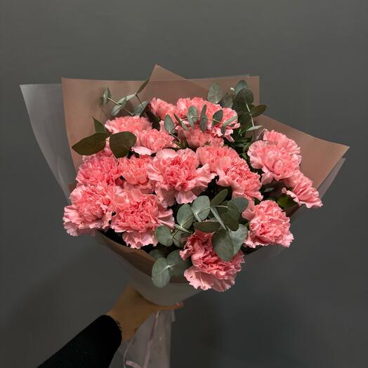 Ramo de 19 claveles rosas