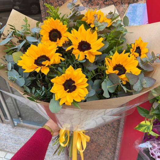 Букет из 7 подсолнухов 🌻