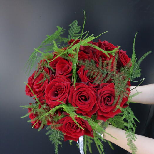 Ramo de 21 Rosas Rojas ARAIK GALSTYAN