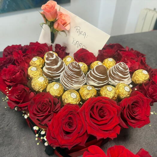 Maxi Box Deluxe: Infinite Love