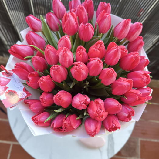 Tulipanes elegantes para cumpleanos-50 tulipanes