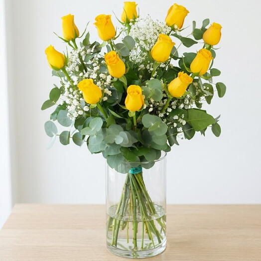 Букет з 11 жовтих троянд