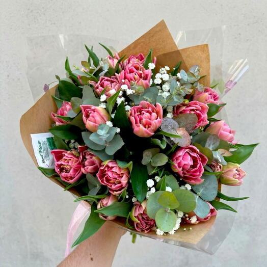 Тюльпани і панікулата