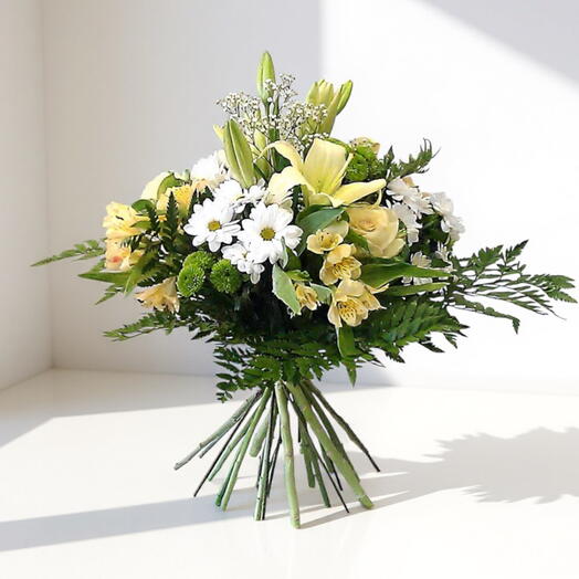 Ramo Variado en tonos blanco y crema