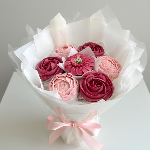 BouqCake Ruby Roses