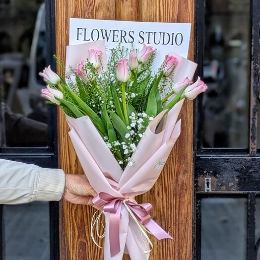 Tulips in Love - Ramo 10 Tulipanes y Paniculata