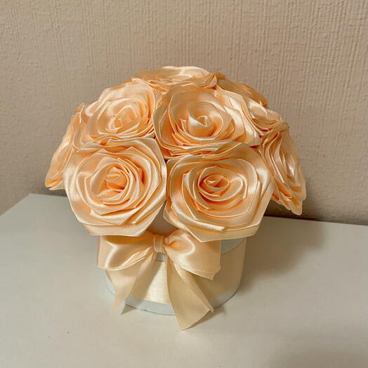 Caja de rosas - rosas eternas en tono melocoton - regalo para madre, aniversario, cumpleanos o sorpresa