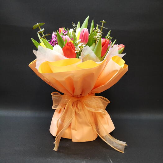 Ramos de tulipanes de multicolores