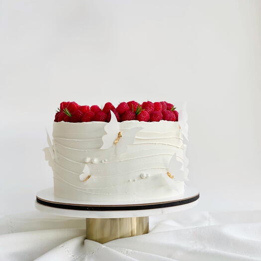 Tarta con frambuesas