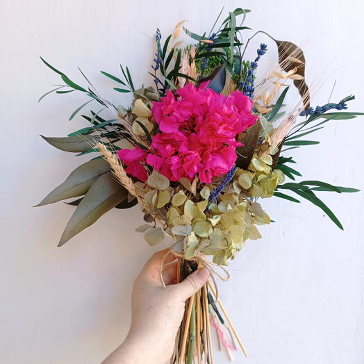 Ramo de flores preservadas fucsia