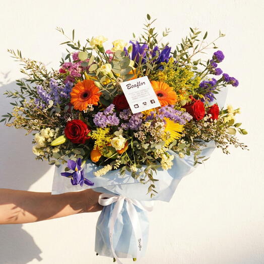 Ramo CLAUDIA – Bouquet Colorista de Flores Variadas
