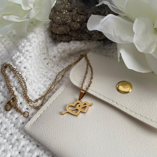 Colgante doble corazon con flecha