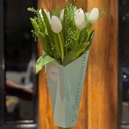 The Tulips Love Edition White