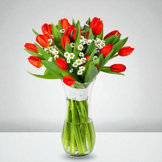 Ramo de tulipanes rojos