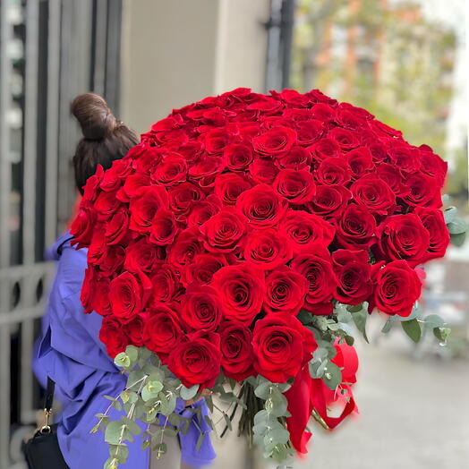 101 rosas rojas 80 cm