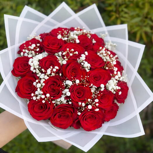 Ramo dulce y delicado de 25 rosas