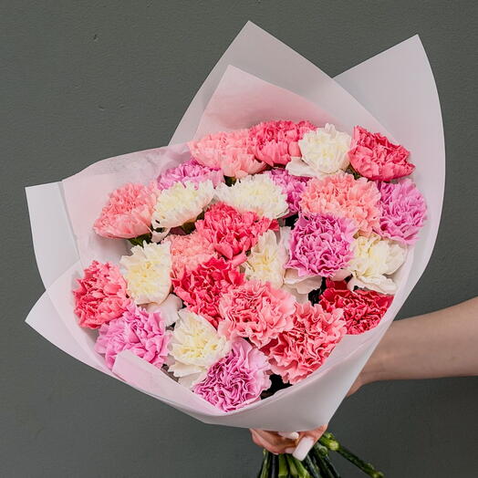 25 carnations