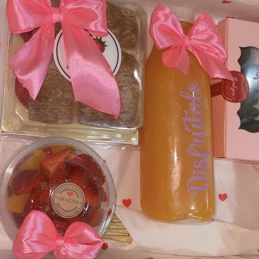 Box Desayuno Premium con Postre y Zumo Natural
