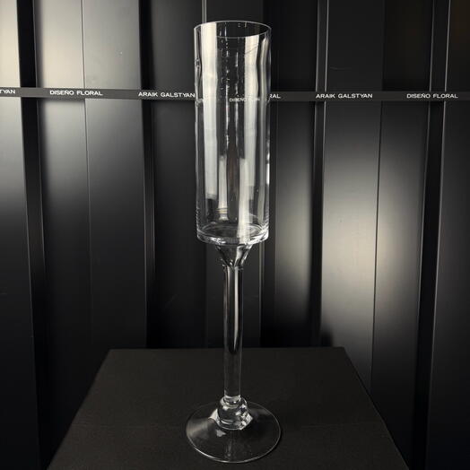 Cilindro h50 vidrio con base  de ARAIK GALSTYAN