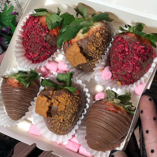 Chocolate dipped strawberries fresones