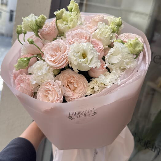 Ramo suave con rosas