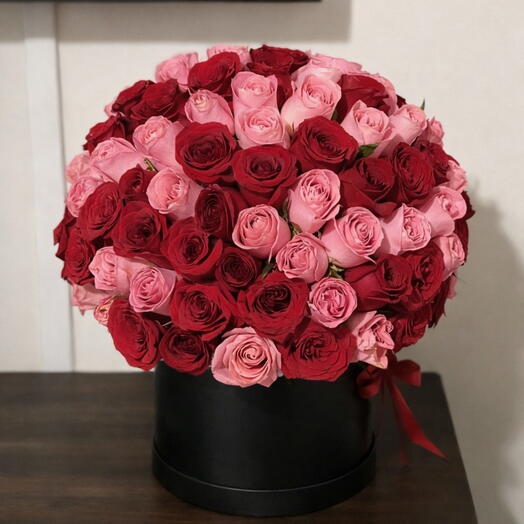 Cubo de amor 100 rosas