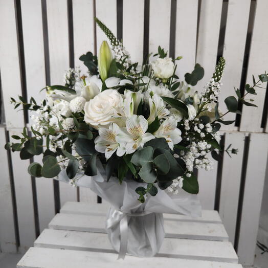 Jarron floral blanquito