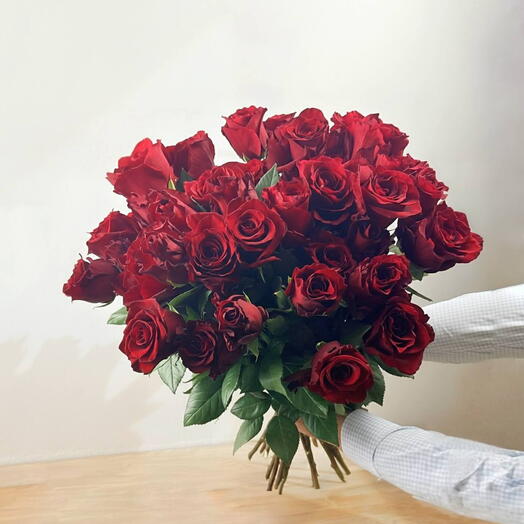 Ramo Exclusivo de 55 Rosas Rojas Premium – Bouquet Romantico