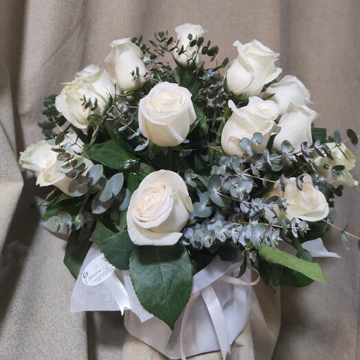 Box 25 rosas blancas