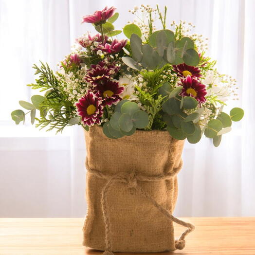 Centro de flores campestres