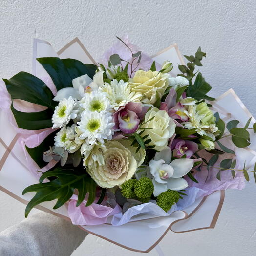 Encanto de Luna - Día de San Valentín pedido mínimo 85+ ; Añade chocolates gourmet, tarjeta, vela para cumplir con el mínimo