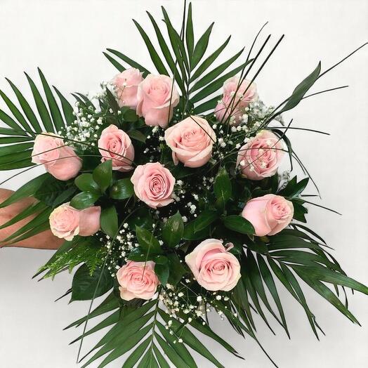 Bouquet de 12 roses roses
