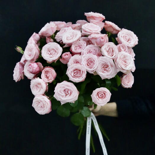 Ramo de 11 Rosas Rosado ARAIK GALSTYAN