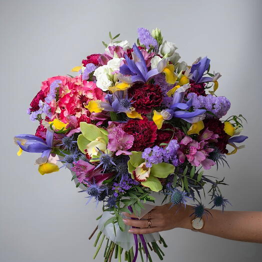 Ramo de irises,  orquideas y claveles