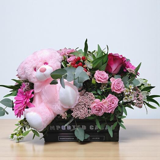 ARREGLO DE FLOR NATALICIO con peluche