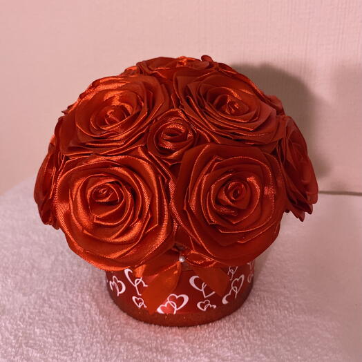 Caja de rosas eternas rojas