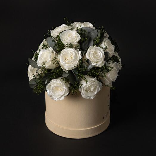 Caja de terciopelo rosas perlas blanco eternas