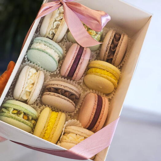 Boîte de Macarons Artisanaux (12 unités)