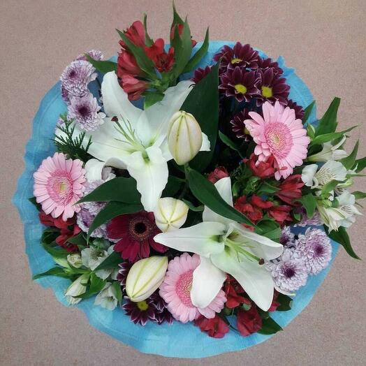 Ramo de flores variadas