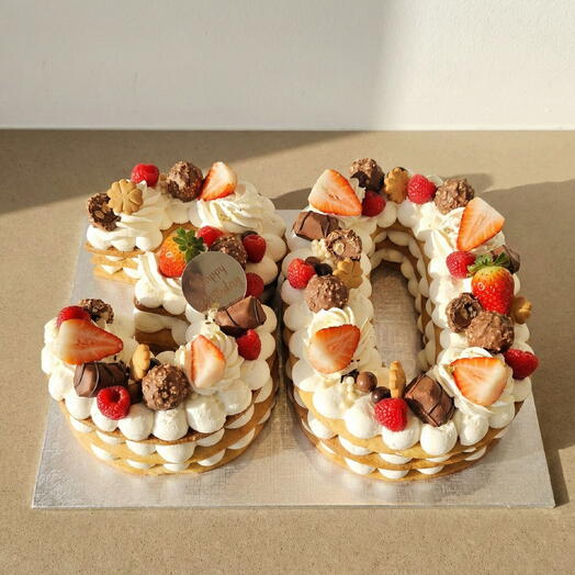Personalized Number 30 Cake with Cream, Fruits and Chocolates – Artisanal Number Cake