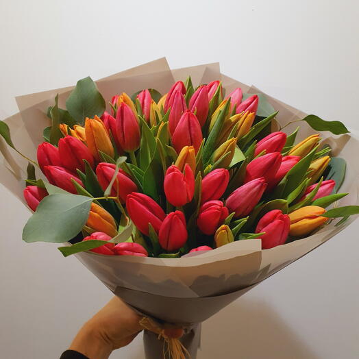 30 orange tulips